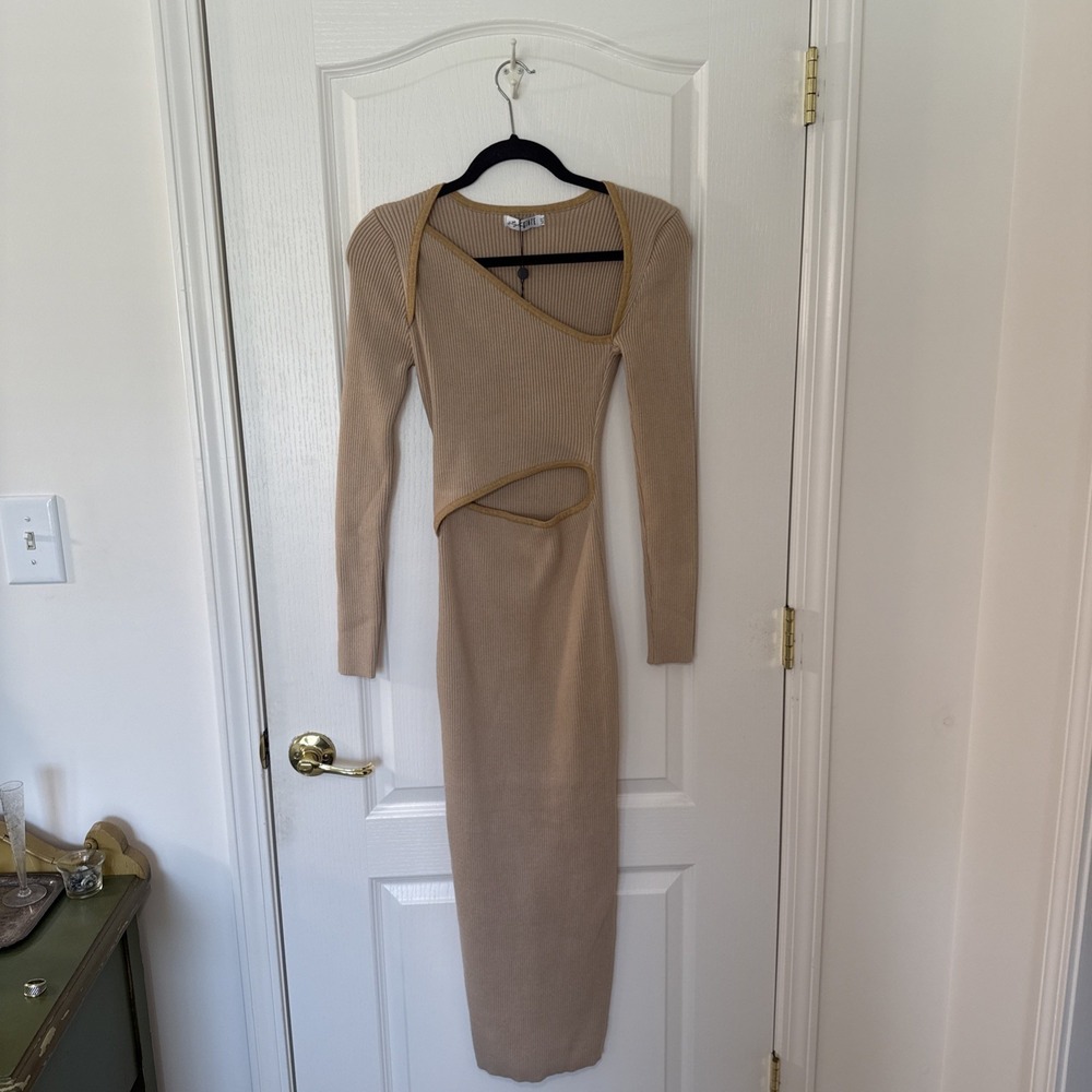 Style State Nude Ribbed Knit Maxi Dress Long Sleeve V-Neck Quiet Luxury M/L NWT